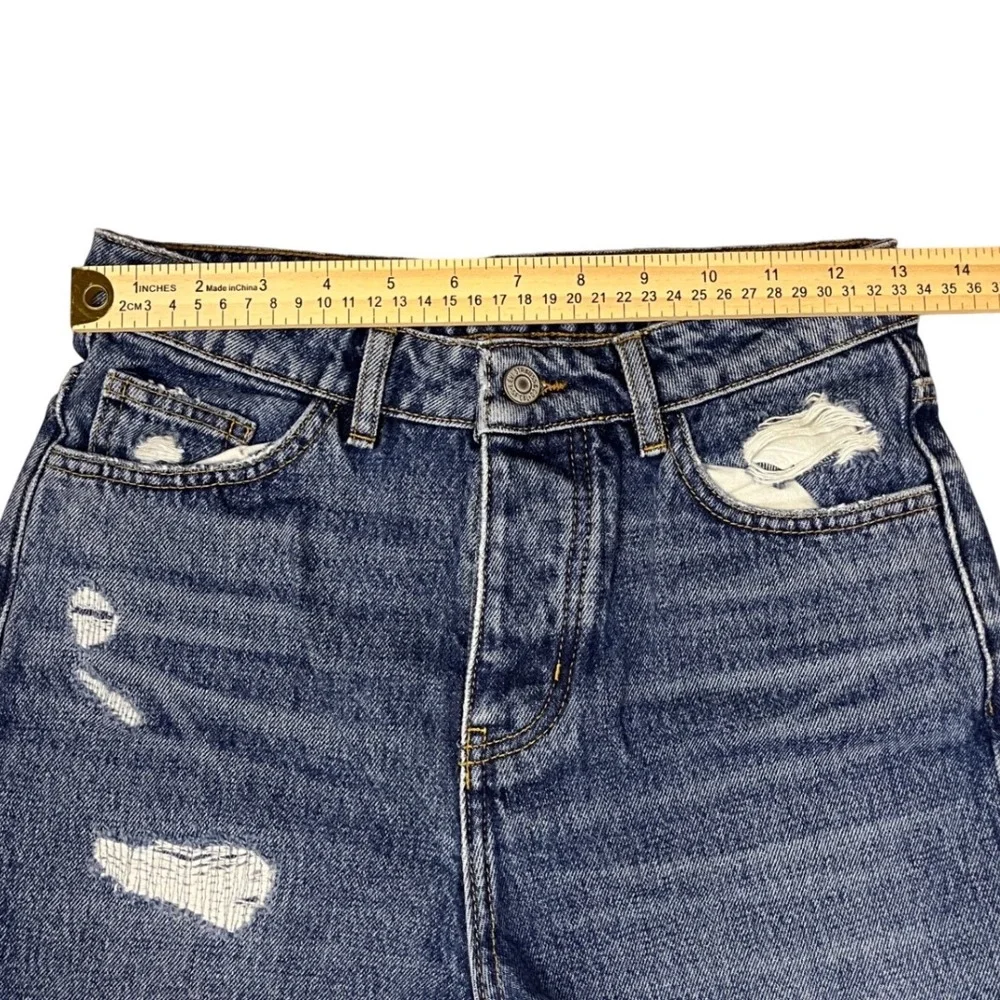 Levi Strauss Co (Sample Pair) Distressed Straight Leg Jeans Dark Wash Ripped 28